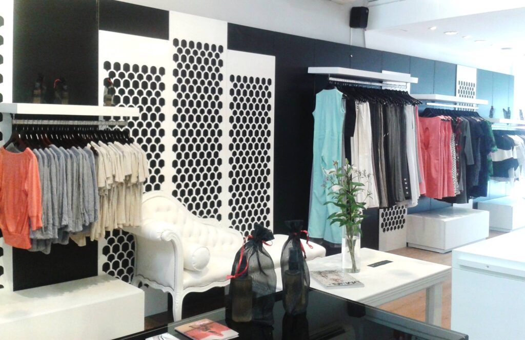 VISUAL MERCHANDISING
